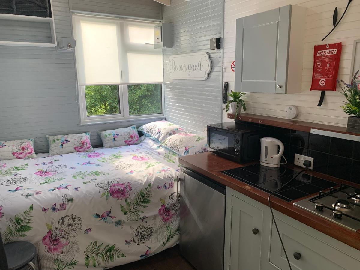 Shepherds Hut Bath Wick  Eksteriør bilde